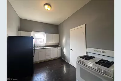 847 Jason Avenue, Akron, OH 44314 - Photo 6