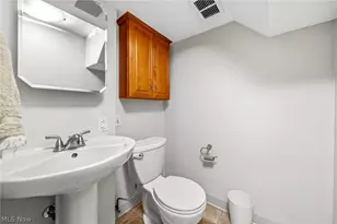 183 Erieview Dr, Eastlake, OH 44095 - Photo 24