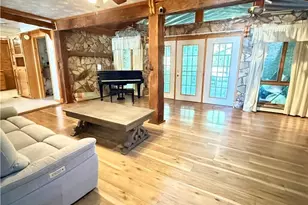 46605 Main St, Jacobsburg, OH 43933 - Photo 12