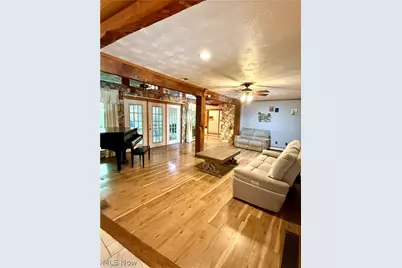 46605 Main Street, Jacobsburg, OH 43933 - Photo 10