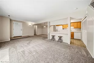 8126 Independence Dr, Mentor, OH 44060 - Photo 8
