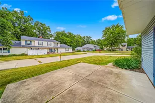 8126 Independence Dr, Mentor, OH 44060 - Photo 28