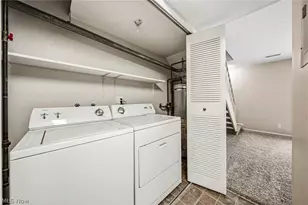 8126 Independence Dr, Mentor, OH 44060 - Photo 12