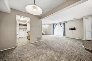 8126 Independence Dr, Mentor, OH 44060 - Photo 14