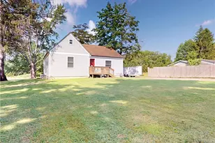 12233 Woodiebrook Rd, Chardon, OH 44024 - Photo 2
