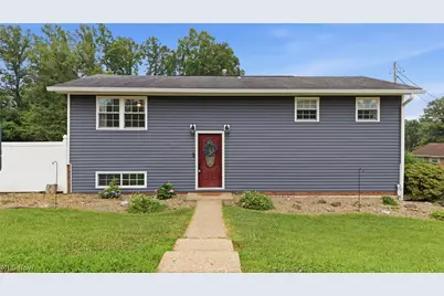 14 Maple Drive, Williamstown, WV 26187 - Photo 2