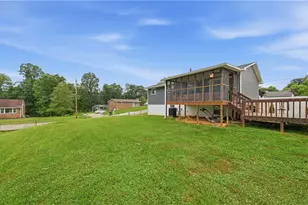 14 Maple Dr, Williamstown, WV 26187 - Photo 32