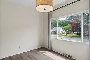 2752 6th St, Cuyahoga Falls, OH 44221 - Photo 10