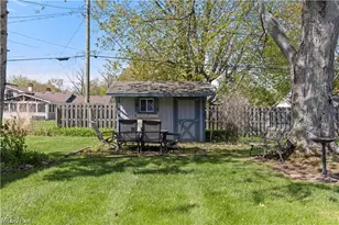 8295 Mentorwood Dr, Mentor, OH 44060 - Photo 4