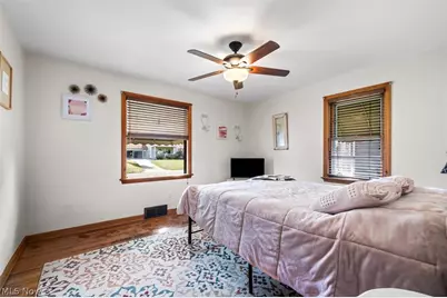 181 Renee Drive, Struthers, OH 44471 - Photo 12