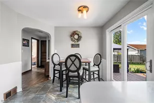 181 Renee Dr, Struthers, OH 44471 - Photo 6