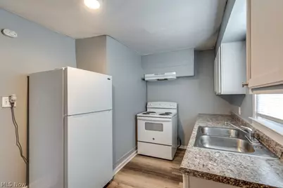 2216 10th Street SW, Akron, OH 44314 - Photo 14