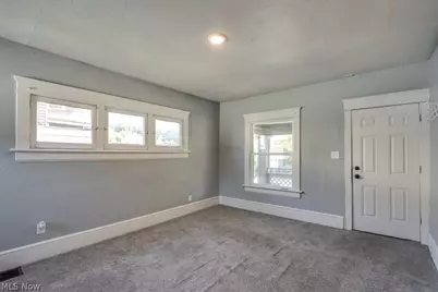2216 10th Street SW, Akron, OH 44314 - Photo 8