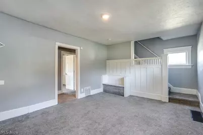 2216 10th Street SW, Akron, OH 44314 - Photo 6