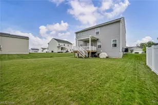 704 Maple Hollow Ct, Elyria, OH 44035 - Photo 6