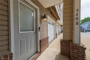 5408 St Stephens Ct, Loveland, OH 44102 - Photo 8