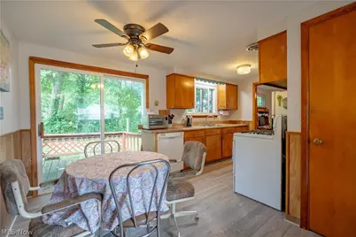 121 Florence Avenue, Alliance, OH 44601 - Photo 6