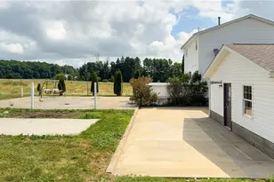 11241 Center Rd, Garrettsville, OH 44231 - Photo 30