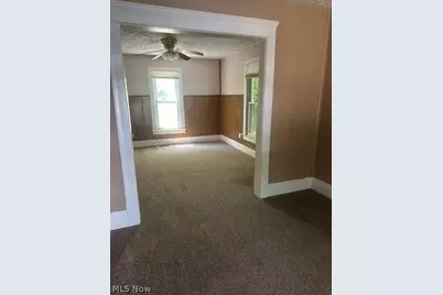 980 Shannon Avenue, Barberton, OH 44203 - Photo 8