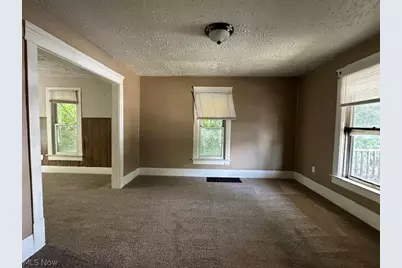 980 Shannon Avenue, Barberton, OH 44203 - Photo 2