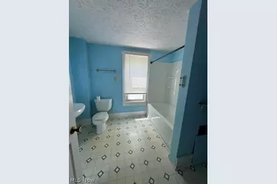 980 Shannon Avenue, Barberton, OH 44203 - Photo 10