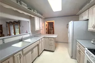 1157 Glenview Dr, Mogadore, OH 44260 - Photo 6