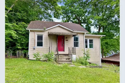 2618 Adams Street, Lakemore, OH 44250 - Photo 2