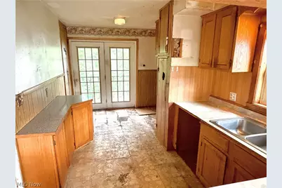 2618 Adams Street, Lakemore, OH 44250 - Photo 10
