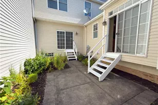 8426 Chester Pkwy, Loveland, OH 44106 - Photo 16
