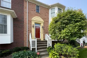 8426 Chester Pkwy, Loveland, OH 44106 - Photo 1