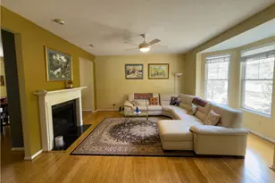 8426 Chester Pkwy, Loveland, OH 44106 - Photo 2