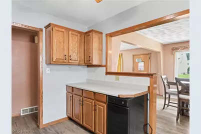 488 Massillon Road, Akron, OH 44306 - Photo 8