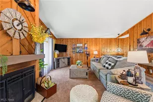 8330 Quail Point Ln, Mentor, OH 44060 - Photo 2