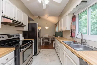 115 Burr Street, Munroe Falls, OH 44262 - Photo 26