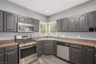 1581 Denise Dr, Copley, OH 44321 - Photo 12