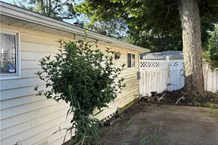 2033 Highland Ave, Ashtabula, OH 44004 - Photo 8