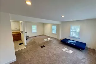 6136 Lake Rd W, Ashtabula, OH 44004 - Photo 10