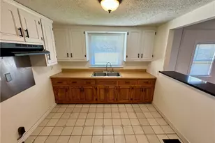6136 Lake Rd W, Ashtabula, OH 44004 - Photo 6