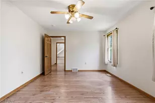 9990 Broadview Rd, Grandview Heights, OH 44147 - Photo 24