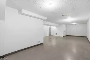 9990 Broadview Rd, Grandview Heights, OH 44147 - Photo 32