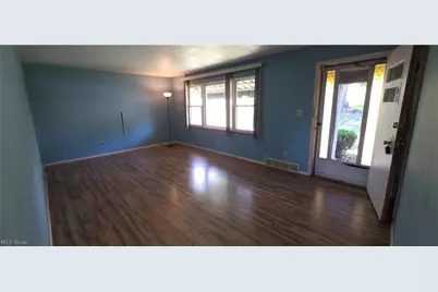 3704 Marlamont Way, Weirton, WV 26062 - Photo 4