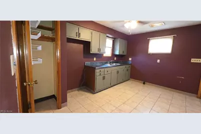 3704 Marlamont Way, Weirton, WV 26062 - Photo 6