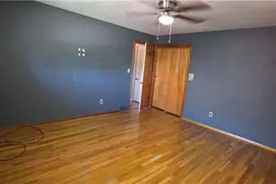 3704 Marlamont Way, Weirton, WV 26062 - Photo 10