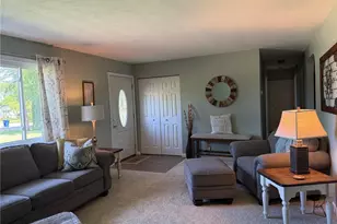 9304 June Dr, Streetsboro, OH 44241 - Photo 6