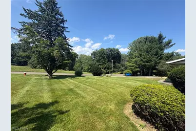 3066 Lake Center Street NW, Uniontown, OH 44685 - Photo 4