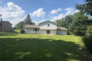 3066 Lake Center St NW, Uniontown, OH 44685 - Photo 6