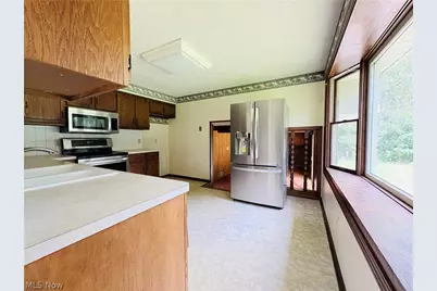 3066 Lake Center Street NW, Uniontown, OH 44685 - Photo 14