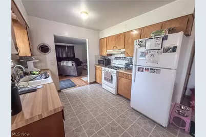 2110 Rockland Ave, Belpre, OH 45714 - Photo 8