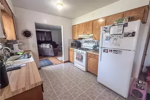 2110 Rockland Ave, Belpre, OH 45714 - Photo 8