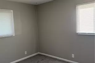 1091 Stanwood Ave, Akron, OH 44314 - Photo 10